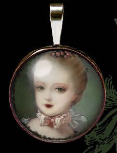 French Marie Antoinette Charm Necklace Pendant BM131