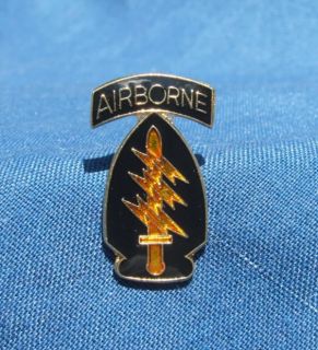 NEW U.S. ARMY AIRBORNE SPECIAL FORCES MILITARY LAPEL HAT PIN