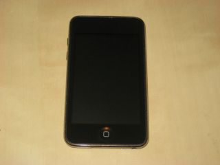 Apple MC008LL A iPod touch 3rd Gen 32GB Player Black Refurbished 