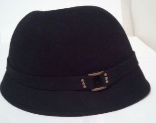 August Accessories Hat Black Wool Packed Cloche with Buckle MSRP $34 