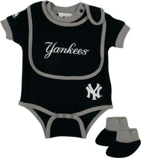New York Yankees Baby Bib and Bootie Creeper Set