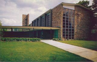 Ontario Postcard Canada Kitchener Highland Baptist Church `