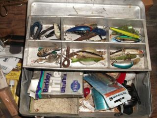 Tackle Box with Lures DonT Balk at Shipping Till You Read Discrption 