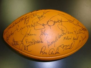 MINT* 1975 Green Bay Packers Team Signed Football w/Bart Starr