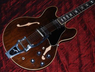 GIBSON ES 335 1970 WALNUT, ORANGE LABEL BIGSBY TREMOLO   Amazing 