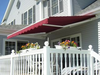 RETRACTABLE AWNING 12 X 10 (3.65M X 3M) BURGUNDY COLOR PATIO
