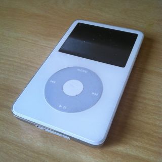 Apple iPod classic 5th Generation White 30 GB As Is Bad Battery
