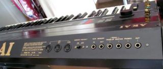 1984 Vintage Akai AX 80 Synthesizer Keyboard w Sustain Pedal MIDI 