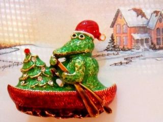 Brooch Alligator Santa Gator Christmas Tree in Boat Pin