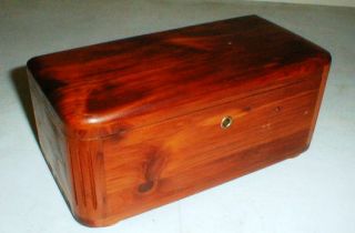 lane cedar chest this is an awsome vintage miniature cedar chest from 