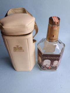   CENTENNIAL RARE OLD CANADIAN WHISKY WHISKEY BOTTLE & CASE VINTAGE