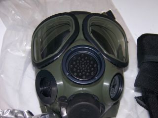 3M Full Face Respirator Model Fr M40 20 Medium with Case