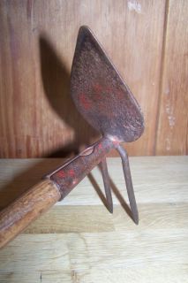 GOOD VINTAGE ENGLISH MADE GARDEN DRILL MAKER AND FORK WITH ASH HANDLE