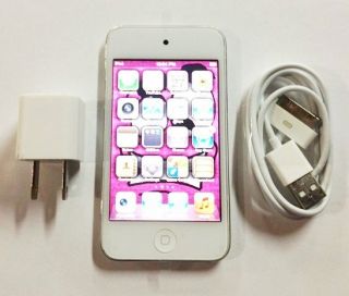 Apple iPod touch 4th Generation White 8 GB Latest Model Fresh Screen 