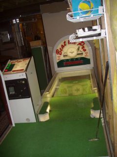 BEAT THE PRO GOLF ARCADE GAME (PUTTING CHALLENGE) WOW