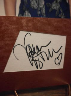 Valerie Bertinelli Autograph Hot in Cleveland Display Signed Signature 
