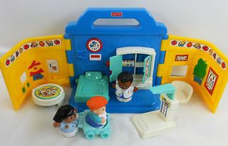   Fisher Price Little People 1975 Sesame Street Playset 28 pieces