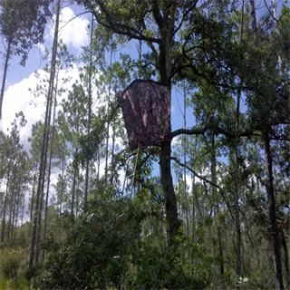   description the bigfoot camo two man ladder stand hunting blind is