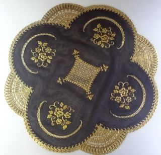 Set of 4 Elegant Gold and Black Round 16 Lace Design Vinyl Dinner 