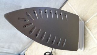 Black Decker AS75 Quickpress Iron w Variable Steam Nonstick Soleplate 