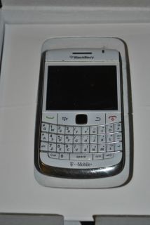 Blackberry Bold 9700 White Unlocked Smartphone