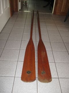 ANTIQUE WOODEN PAIR OF BOAT OARS SMOKERS QUALITY BRAND MAKER LABELS IN 