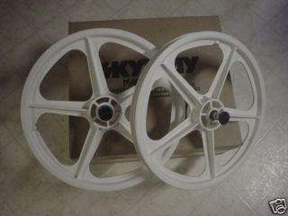 Skyway Tuff 2 BMX Mag Wheel Set SEALED Bearing 20 White New L K N See 