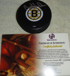 Bobby Orr Signed Boston Bruins Logo Hockey Puck w GAI Authentication 