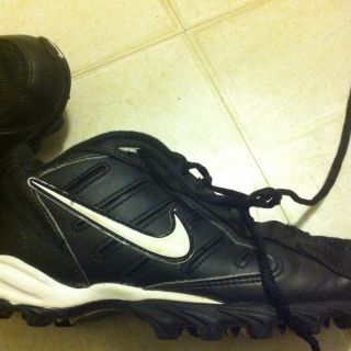 Boys Youth Soccer Football Cleats Size 2 5 Y Shoes Nike