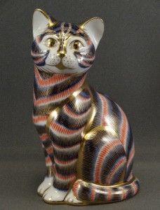 Retired 5 Sitting Cat Royal Crown Derby Figurine Paperweight Gold 