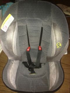 Evenflo Momentum 65 DLX Convertable Car Seat Infant to toddler 5 65 