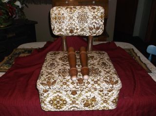 VINTAGE RETRO SEWING CHAIR
