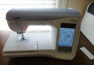 Brother Innov ÍS 1500D Sewing and Embroidery Machine