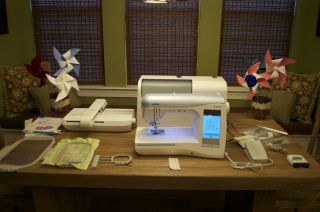 Brother Innovis 1500D Embroidery Sewing Machine w PE Design Software 