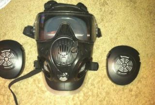 NEW AVON M50 GAS MASK ACCEPTING REASONABLE OFFERS s10 fm12 m50 m40