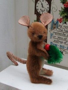 wee scone mini mouse hickory 3 inch