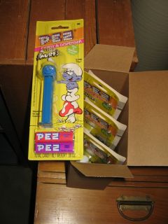 PEZ 1980s 1st issue SMURFETTE MOC (6 examples) thin feet SMURF
