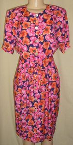 Caroline Wells Collection Colorful Floral Print Dress Size 6