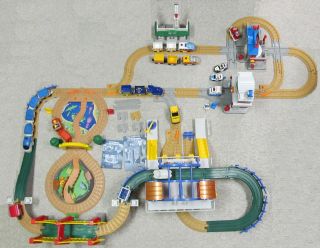 Lot GeoTrax Train Grand Central Station Bridge City Zoo Fire Station 