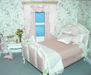 Dollhouse Miniature Pink and White 7 piece Double Bedding Set 3006