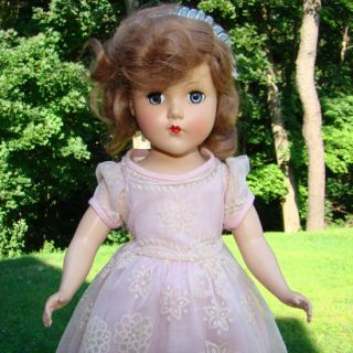   Elizabeth Doll Commemorate Prince Charles Birth Nancy Lee