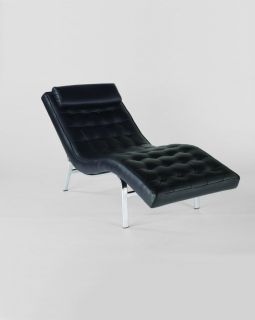 Carmelita Solo Chaise Lounge Chair Black or White