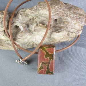 Cherry Creek Red Hand Cut Polished Necklace Pendant Leather Cord 