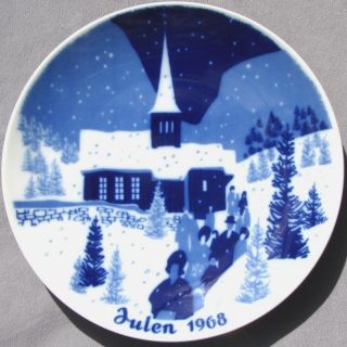 PORSGRUND 1968 Christmas Plate Norway Julen Church Scene Mint in Box