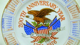  1776 1976 E Pluribus Unum Plate, Japan made 1975 Spencer Gifts