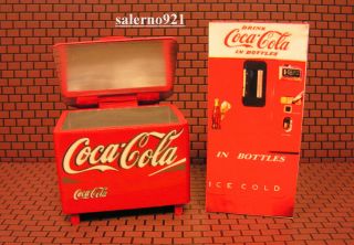 Coca Cola Cooler Ice Chest Vintage Vending Machine FREE 1 24 G Scale