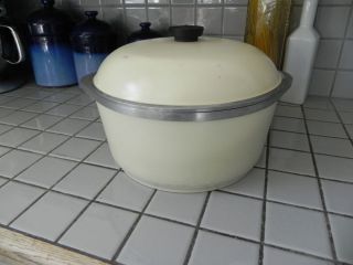 Club Aluminum Cookware 8 Qt Dutch Oven Stock Pot Light Yellow Roaster