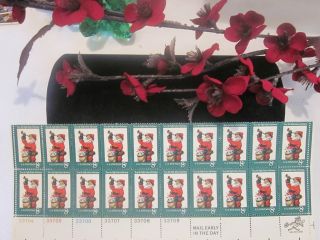  Stamps Partial Sheet 8 Cent Santa Claus Stamps Christmas Collectible
