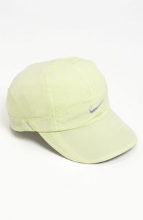 Nike Feather Light Cap