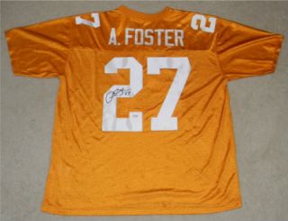  (size XL) has been hand signed by Arian Foster, former star running